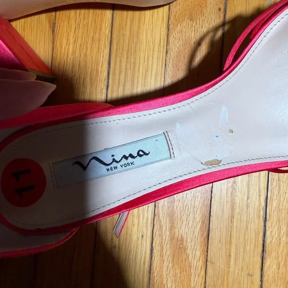 Nina New York Red Satin Strappy Block Heel Sandals Size 11 - Picture 6 of 6